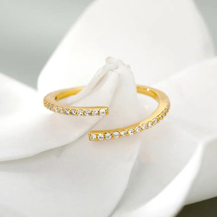 Eliandrea | Classic Zirconia Ring