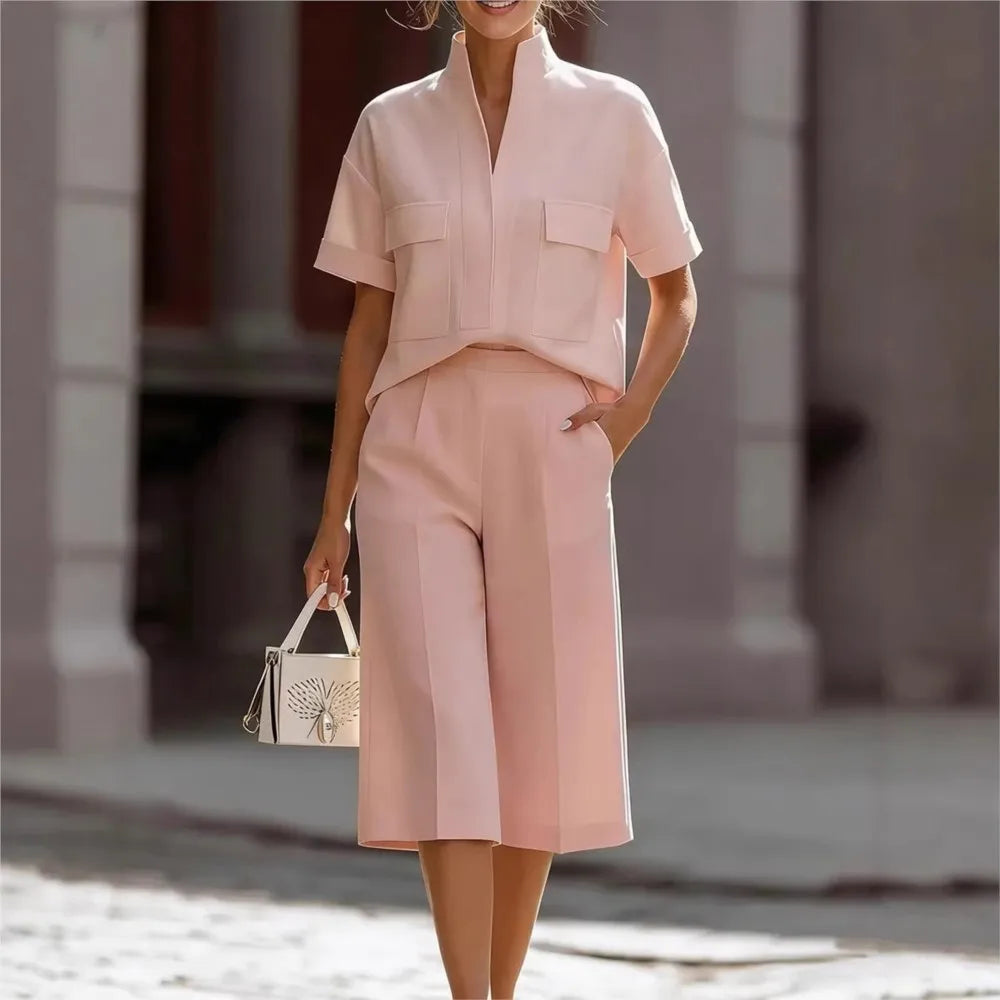 Luisa | Short-Sleeved Shirt with Collar and Casual Shorts