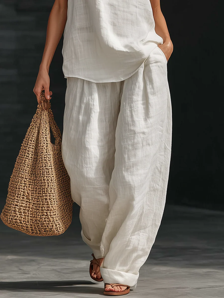 Zoë™ - Sleeveless Set with Wide Cut Trousers
